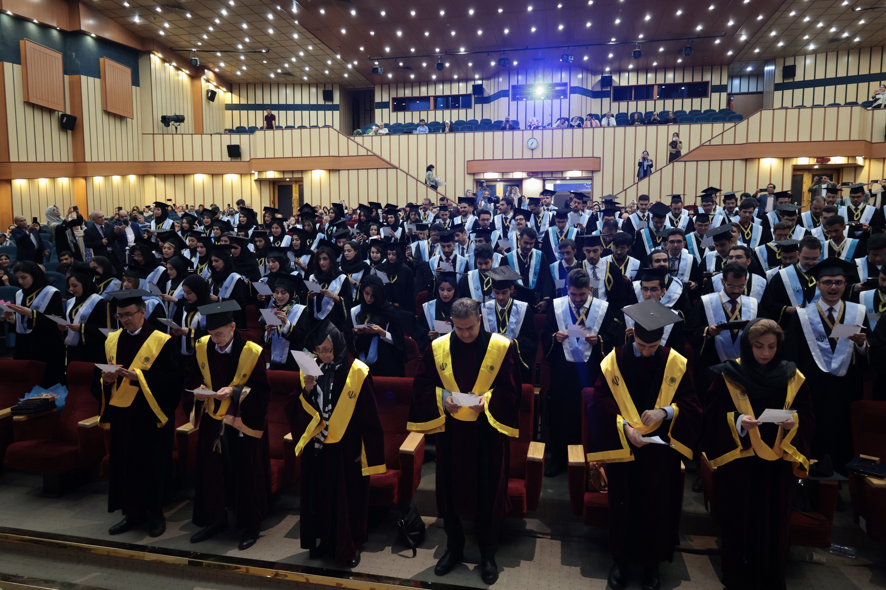 جشن دانش آموختگی 2